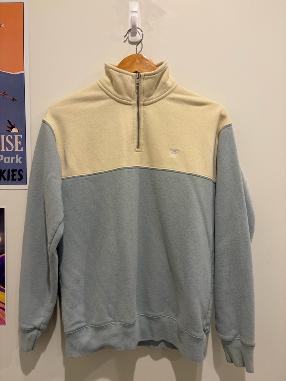 TNA Two-Tone Quarter-Zip Fleece Pullover - Cream & Light Blue